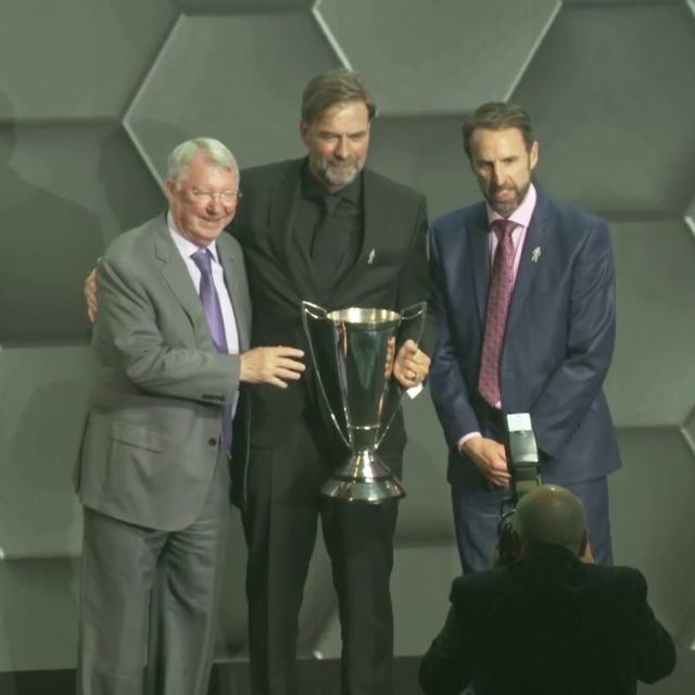 登录入口-克洛普包揽双料大奖，弗格森颁奖表示“太痛苦了”！